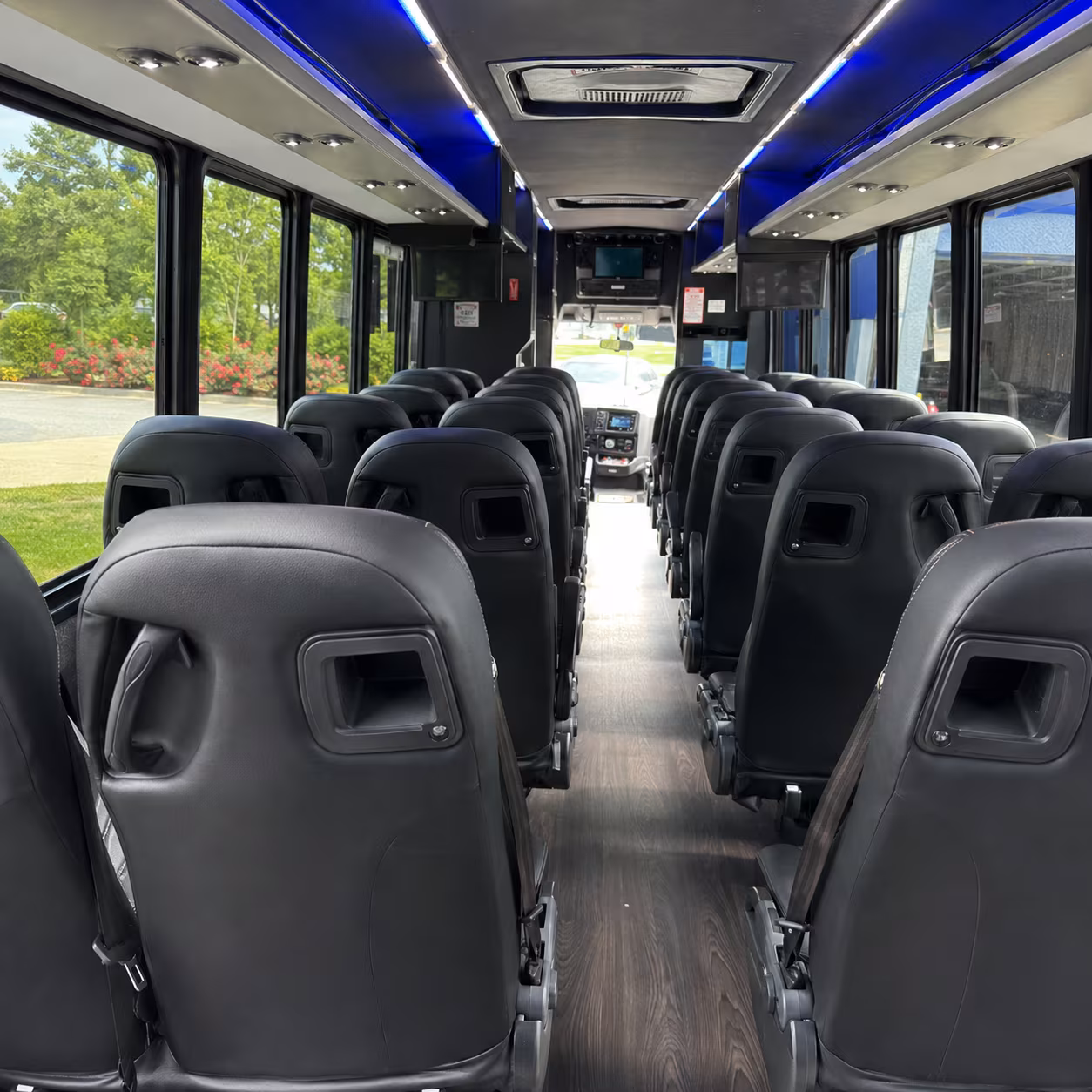 charter buses for corvallis weddings at willamette valley vineyards