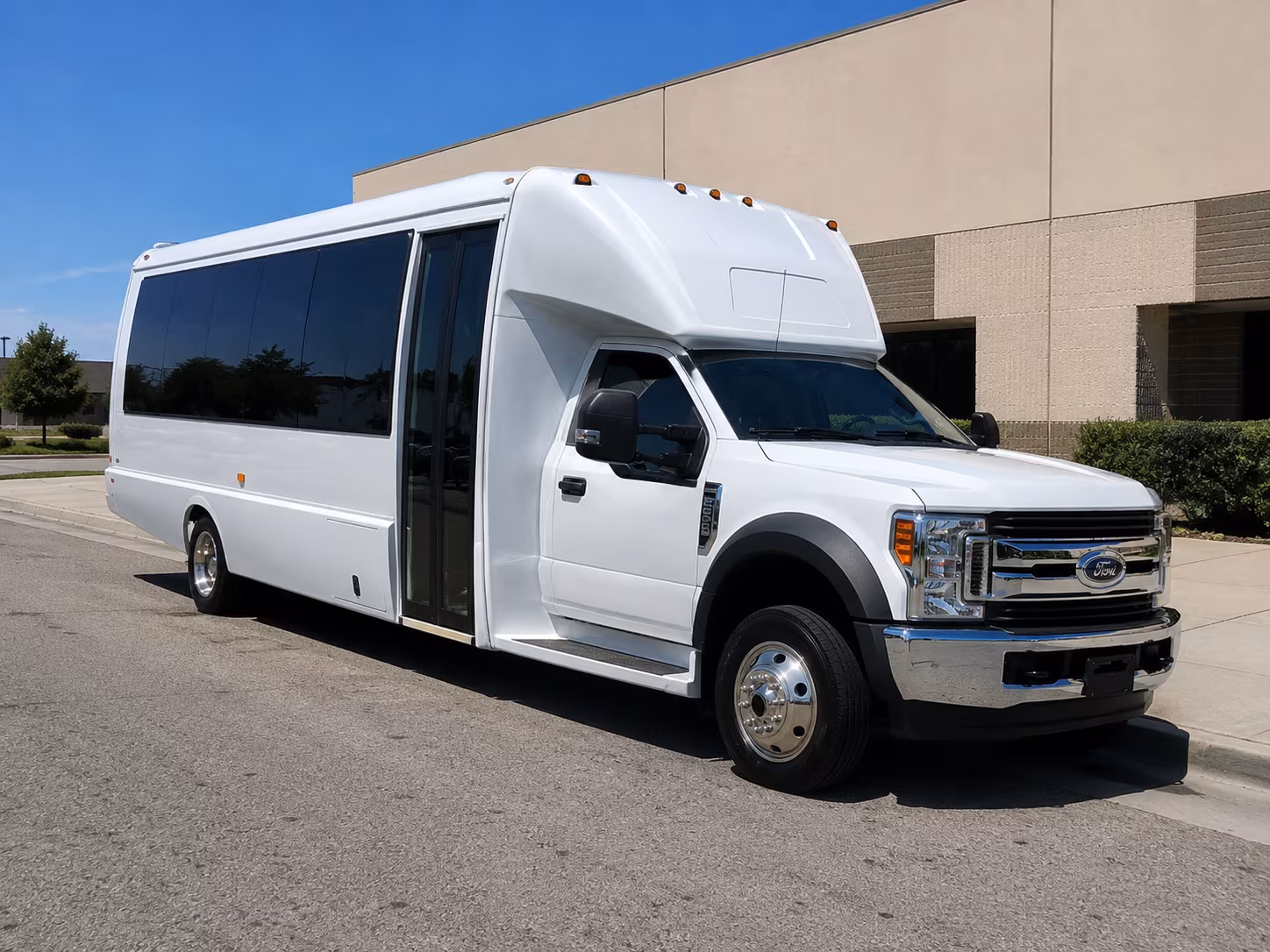 charter buses for oregon coast and science center field trips