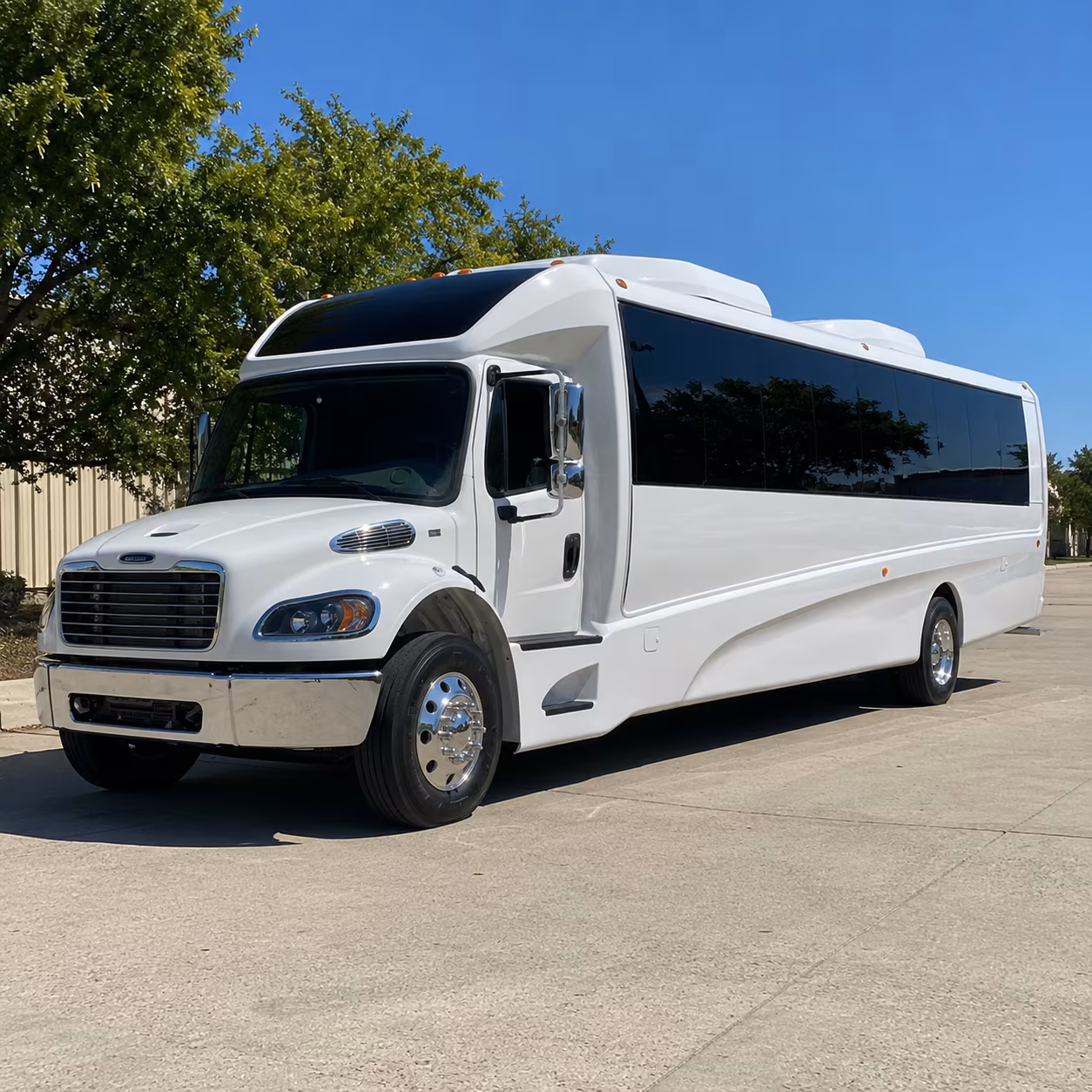 corvallis 18 passenger minibus