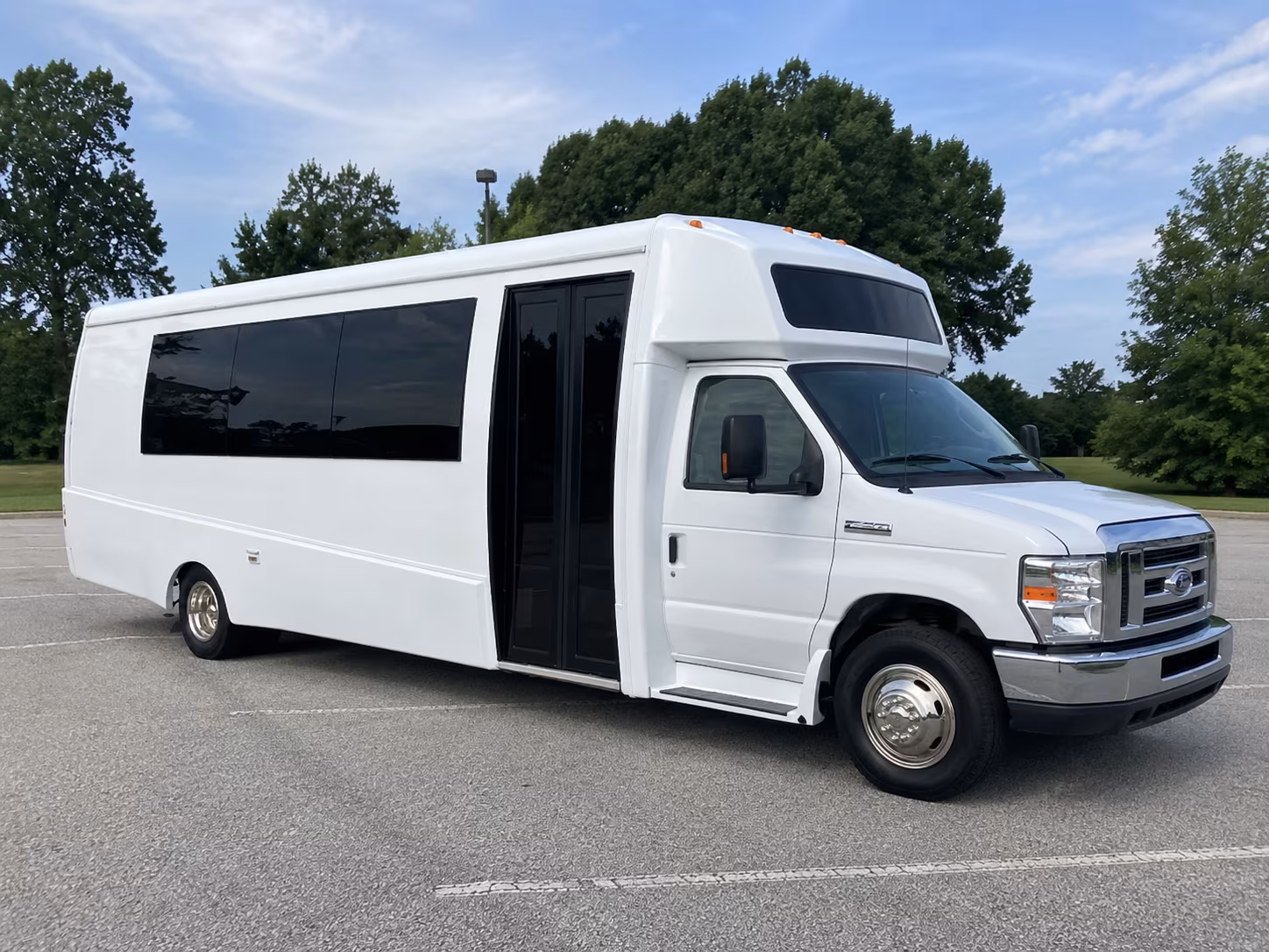 corvallis 18 passenger party bus