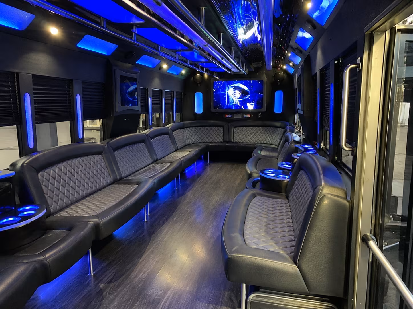 corvallis 28 passenger party bus interior