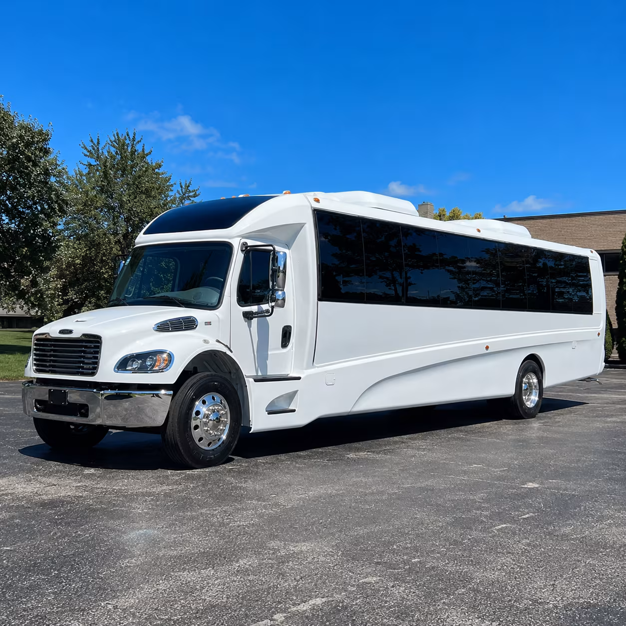 corvallis 30 passenger minibus