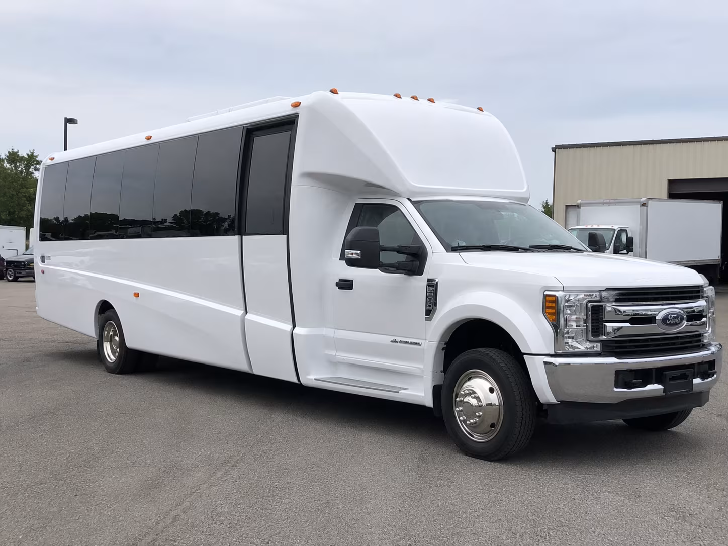 minibuses for willamette valley farm and nature field trips