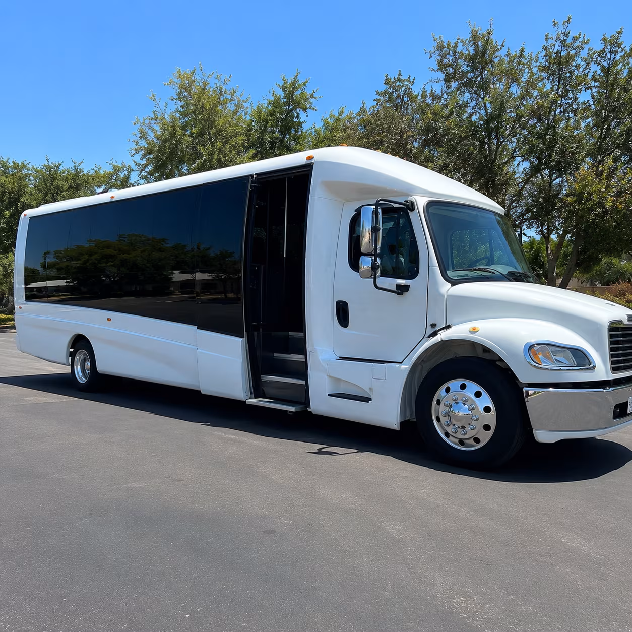 school field trip and academic event buses in corvallis